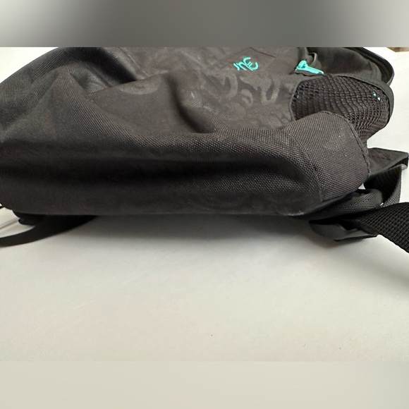 Dakine backpack and Dakine snow boots bag. - Picture 3 of 13